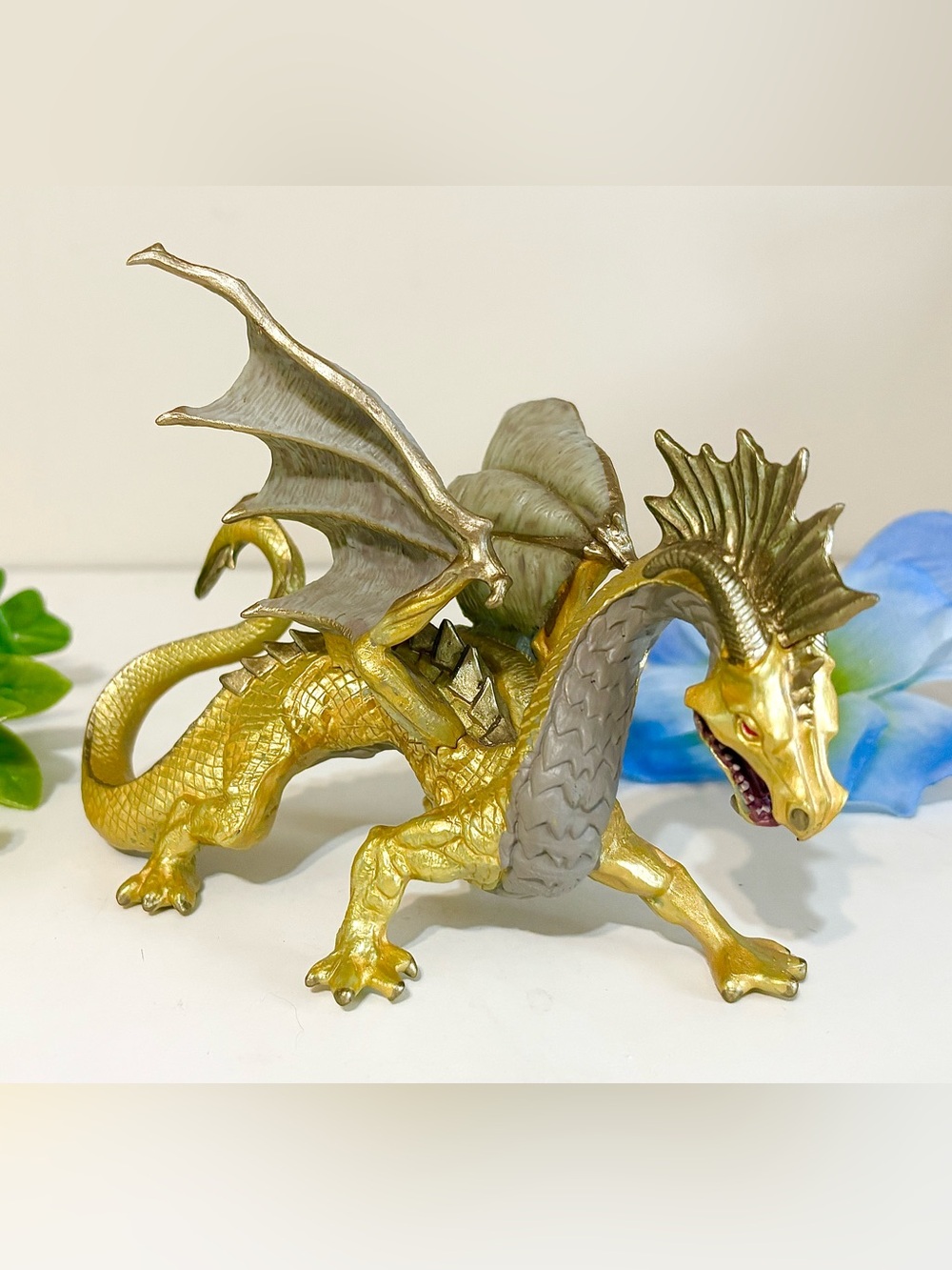 Mythical Golden Dragon Collectible PVC Figure-Kids/Boys Dinosaur Imagination Toy